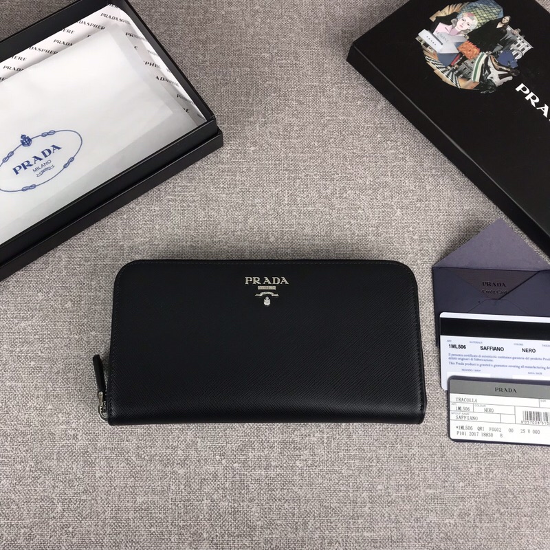 Prada_Wallet-20_10CM